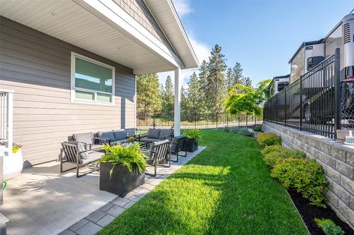 2749 Evergreen Drive, Penticton, BC - Outdoor With Exterior