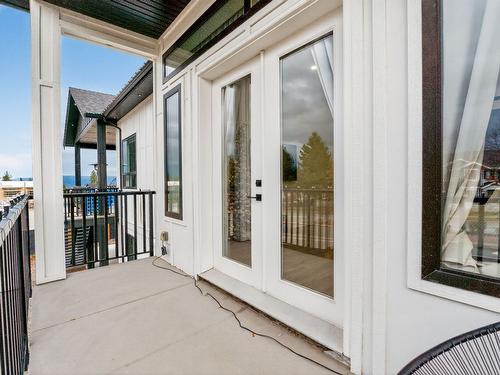 5300 Hedeman Court, Kelowna, BC - Outdoor With Exterior