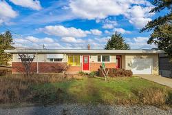 2215 Bridgeview Road  West Kelowna, BC V1Z 1B8