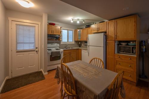 43-2250 Baskin Street, Penticton, BC - Indoor Photo Showing Kitchen With Double Sink
