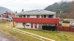 5683 97 Highway  Falkland, BC V0E 1W0