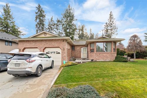 624 Cassiar Crescent, Kelowna, BC - Outdoor
