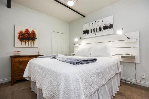 3-79 Smith St, Winnipeg, MB 