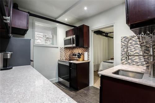 3-79 Smith St, Winnipeg, MB 