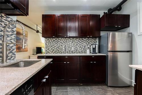 3-79 Smith St, Winnipeg, MB 