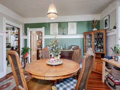 1029 Queens Ave, Victoria, BC - Indoor Photo Showing Dining Room