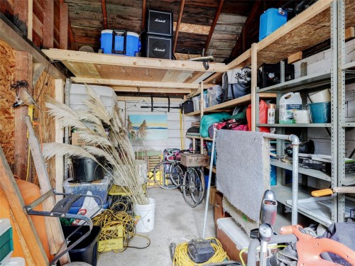 1029 Queens Ave, Victoria, BC - Indoor Photo Showing Garage