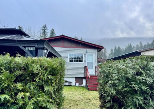 19-8631 South Shore Rd, Lake Cowichan, BC 