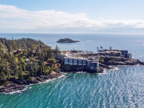 8B-1000 SookePoint Pl  Sooke, BC V9Z 1N8