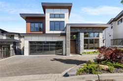 2189 Navigators Rise  Langford, BC V9B 0P4