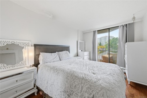 401-620 Toronto St, Victoria, BC - Indoor Photo Showing Bedroom