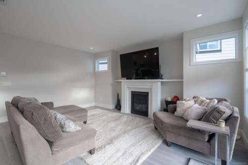 2013 Mountain Vista Dr, Nanaimo, BC 