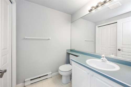 306-405 Quebec St, Victoria, BC - Indoor Photo Showing Bathroom