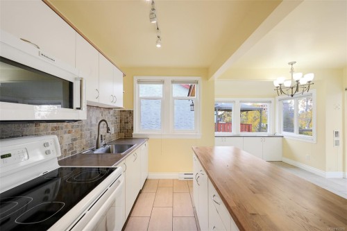 3312 Kingsley St, Saanich, BC 