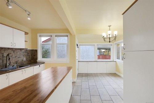 3312 Kingsley St, Saanich, BC 