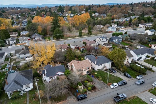 3312 Kingsley St, Saanich, BC 