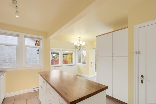 3312 Kingsley St, Saanich, BC 