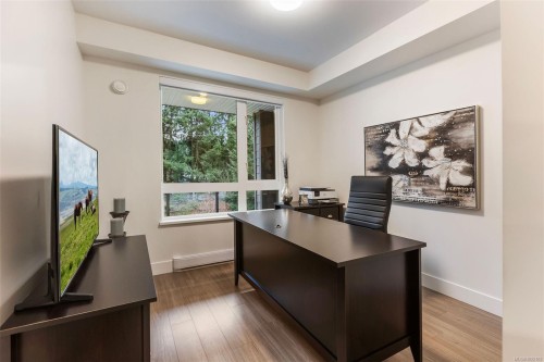 211-960 Reunion Ave, Langford, BC - Indoor Photo Showing Office