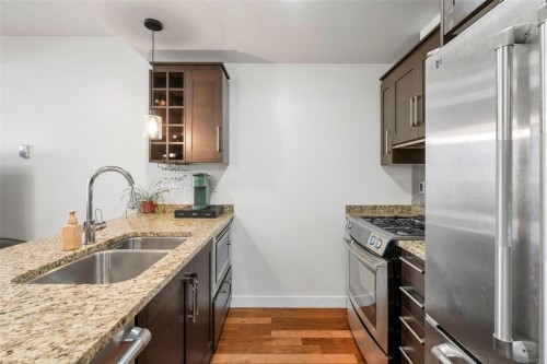 N607-737 Humboldt St, Victoria, BC - Indoor Photo Showing Kitchen With Stainless Steel Kitchen With Double Sink With Upgraded Kitchen