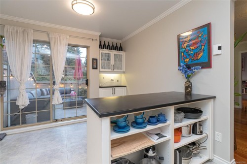 33-909 Admirals Rd, Esquimalt, BC 