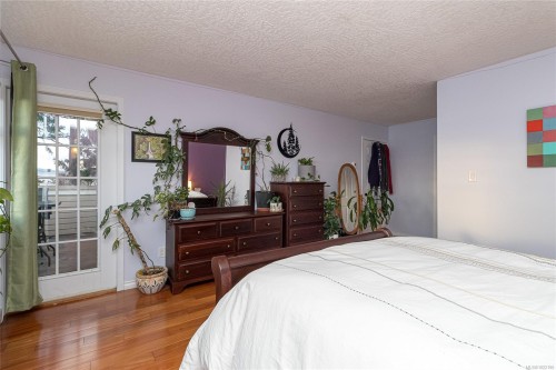 33-909 Admirals Rd, Esquimalt, BC 