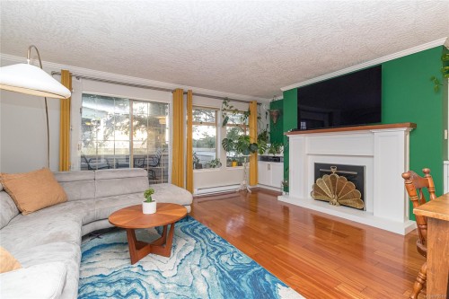 33-909 Admirals Rd, Esquimalt, BC 