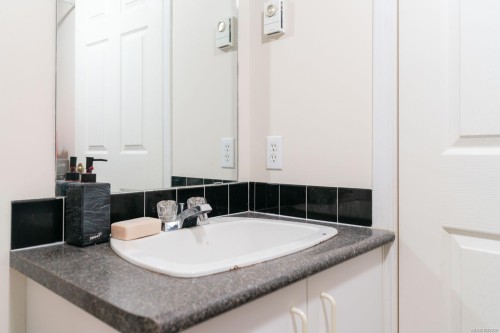 107-3070 Ross Rd, Nanaimo, BC 