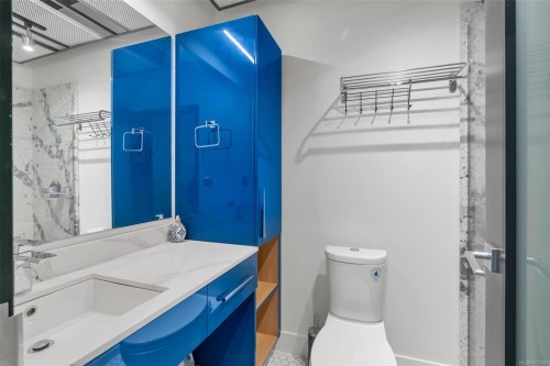 908-1029 View St, Victoria, BC - Indoor Photo Showing Bathroom