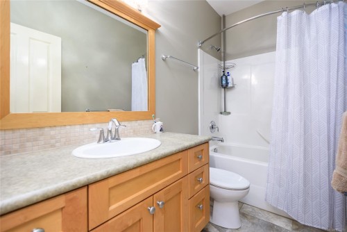 5-2300 Murrelet Dr, Comox, BC 