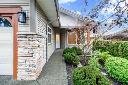 5-2300 Murrelet Dr, Comox, BC 