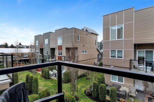 13-4355 Viewmont Ave, Saanich, BC 