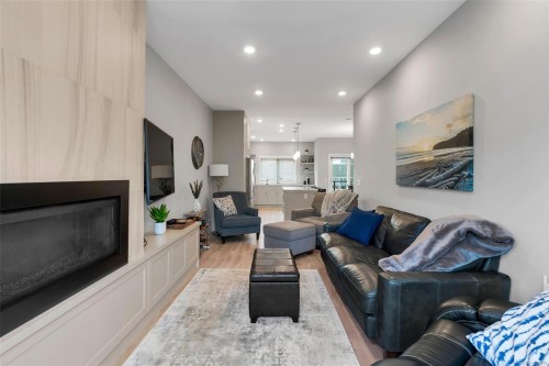 13-4355 Viewmont Ave, Saanich, BC 