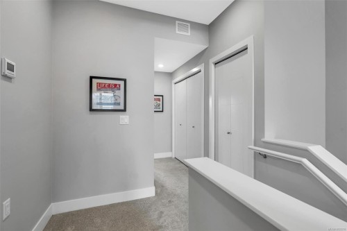 13-4355 Viewmont Ave, Saanich, BC 