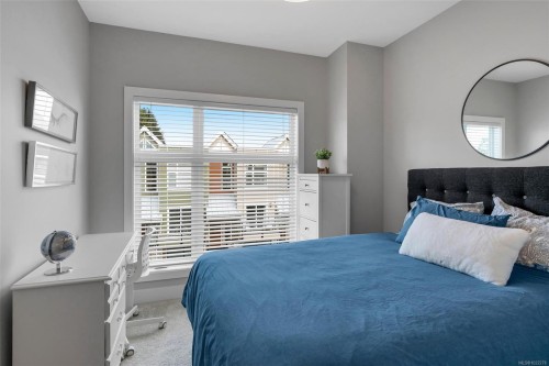 13-4355 Viewmont Ave, Saanich, BC 