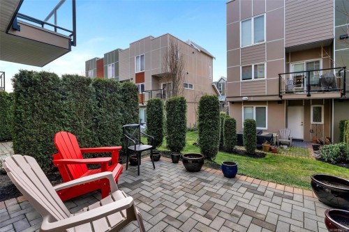 13-4355 Viewmont Ave, Saanich, BC 