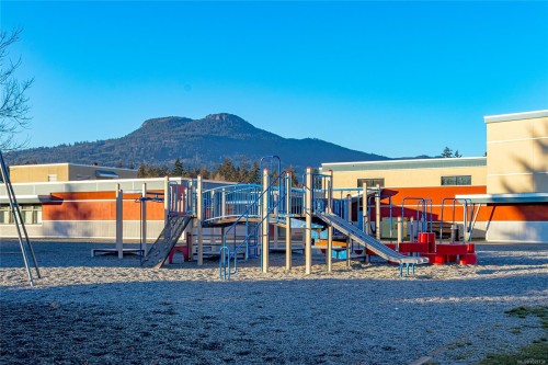 301-3251 Cowichan Lake Rd, Duncan, BC - Outdoor