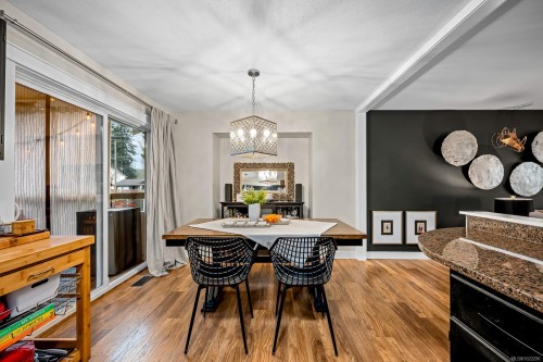 113 Mitchell Pl, Courtenay, BC 