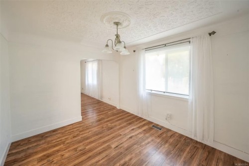 3956 Cedar Hill Cross Rd, Saanich, BC 