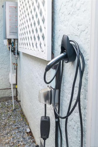 3956 Cedar Hill Cross Rd, Saanich, BC 