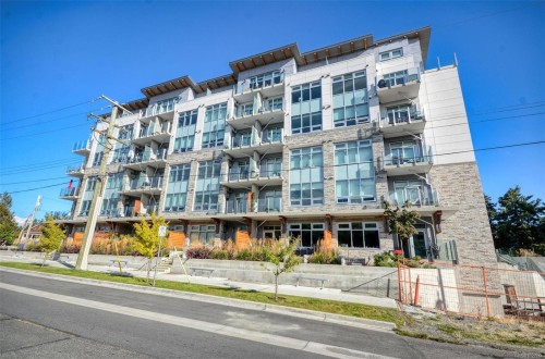 203-916 Lyall St, Esquimalt, BC - Outdoor With Facade
