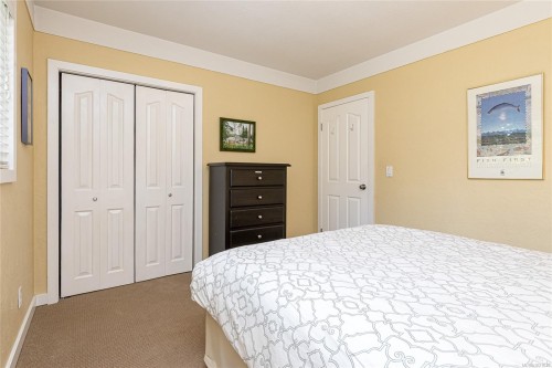 4725 Treetop Hts, Saanich, BC 