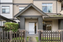 107-2111 Meredith Rd  Nanaimo, BC V9Y 2B6