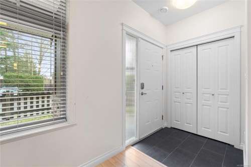 107-2111 Meredith Rd, Nanaimo, BC - Indoor Photo Showing Other Room