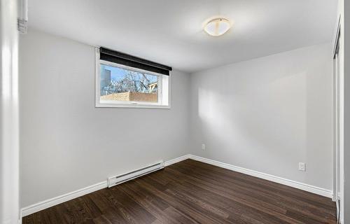 Chambre à coucher - 1920 Rue St-Germain, Montréal (Saint-Laurent), QC - Indoor Photo Showing Other Room