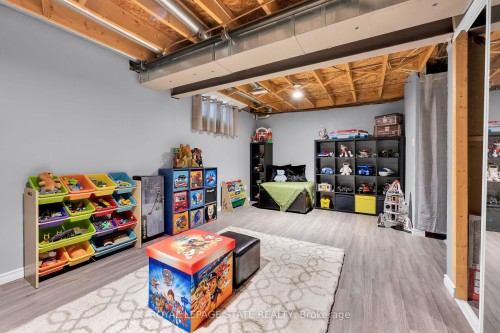 5 Vulcan Court, Hamilton, ON - Indoor Photo Showing Basement