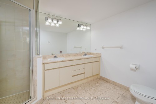 629-10 Guildwood Parkway, Toronto, ON - Indoor Photo Showing Bathroom