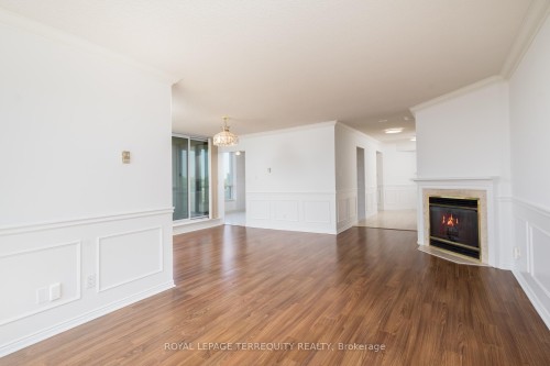 629-10 Guildwood Parkway, Toronto, ON - Indoor Photo Showing Living Room With Fireplace