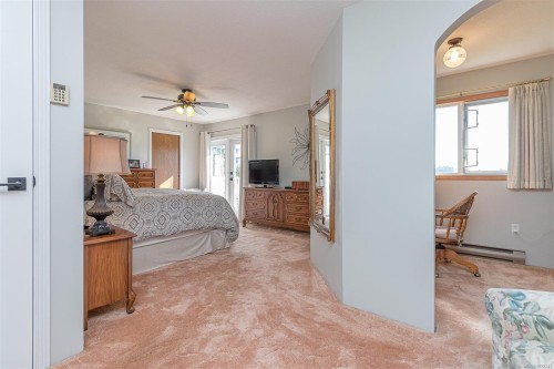 6627 Lakes Rd, Duncan, BC 