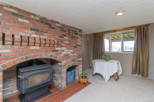 6627 Lakes Rd, Duncan, BC 