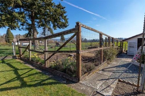 6627 Lakes Rd, Duncan, BC 